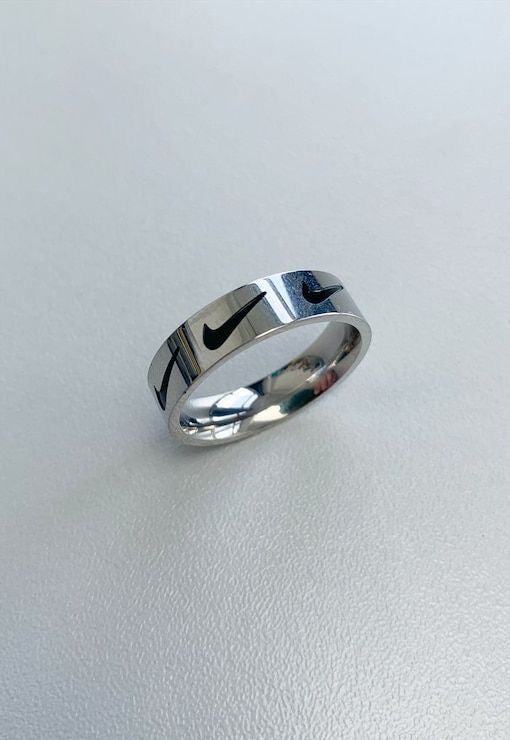 N1ke Ring Silber Gold Swoosh